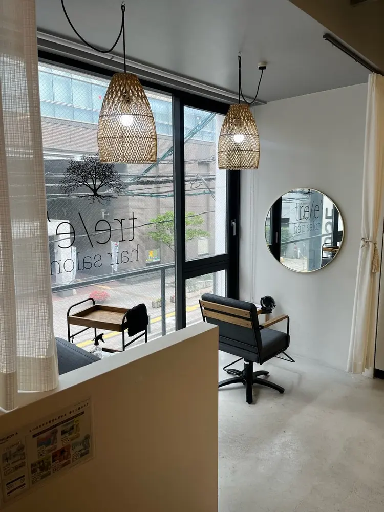 tre/e' hair salonの内観・外観1