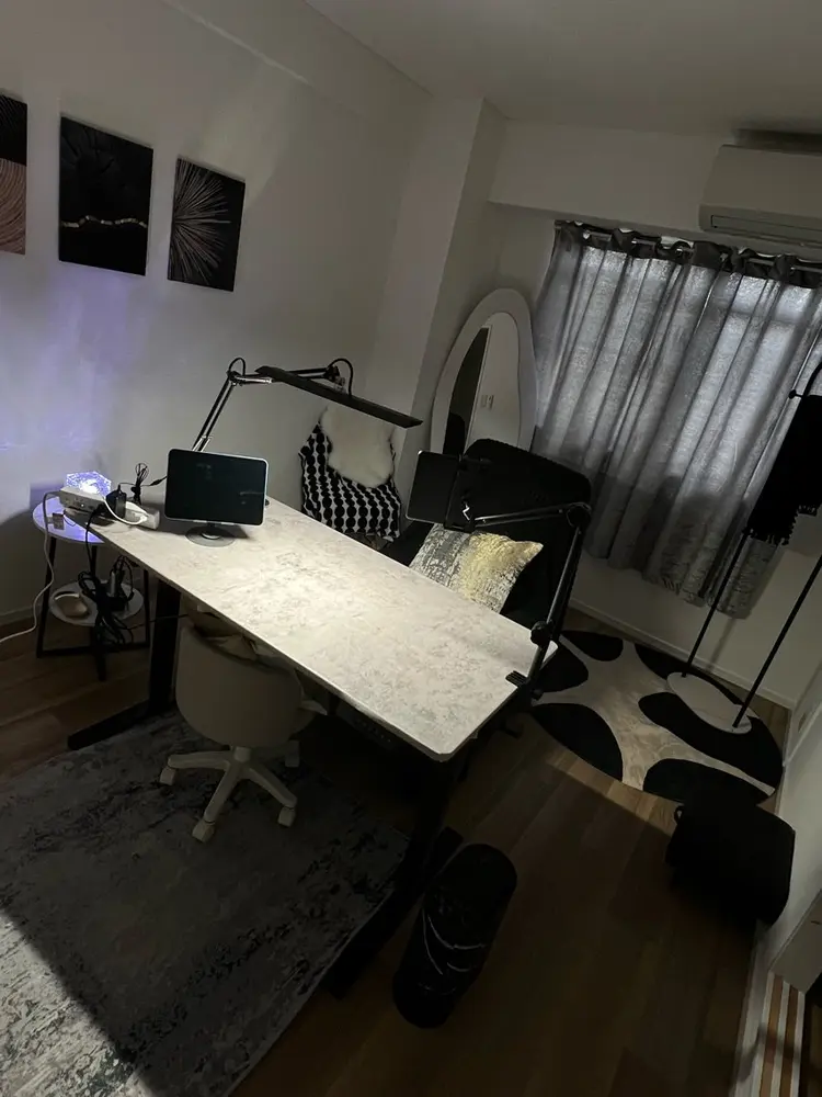 μ3.nailの内観・外観2