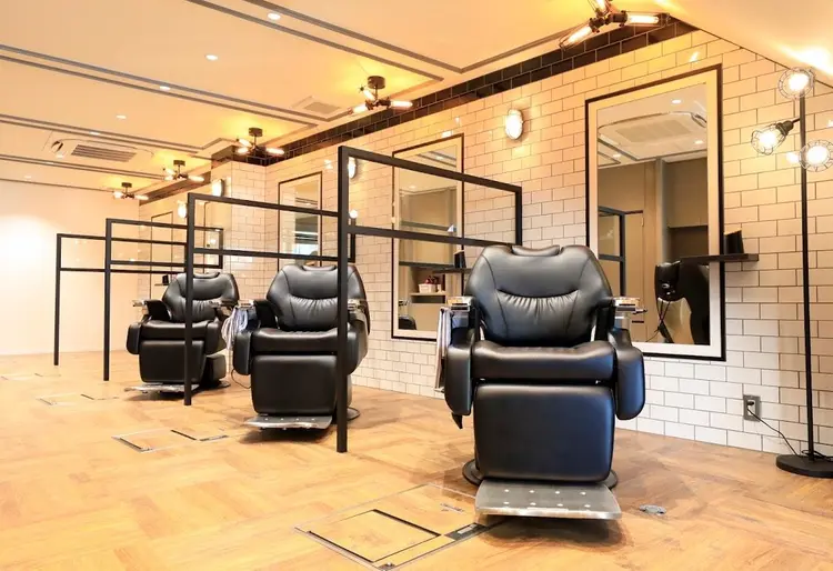 バーバーショップ涼桜新町店の内観・外観2