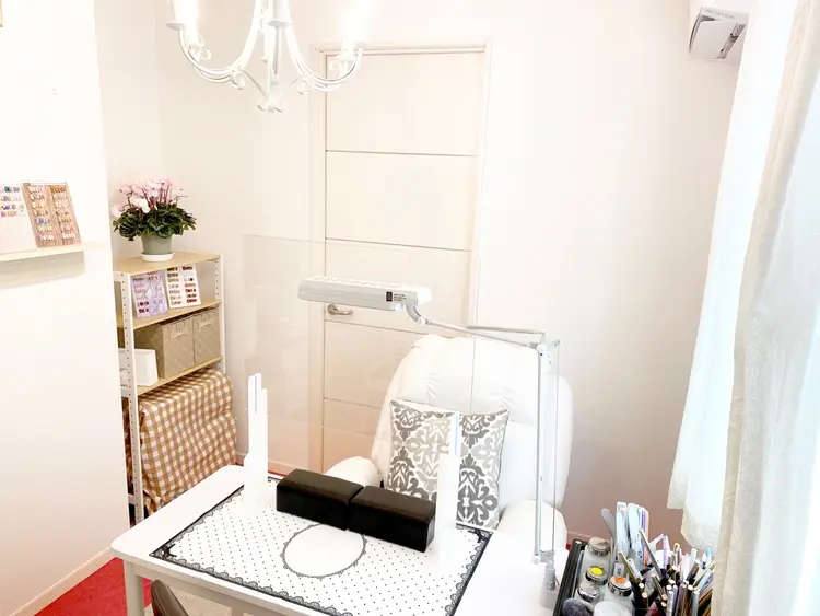 Luaran nailの内観・外観1