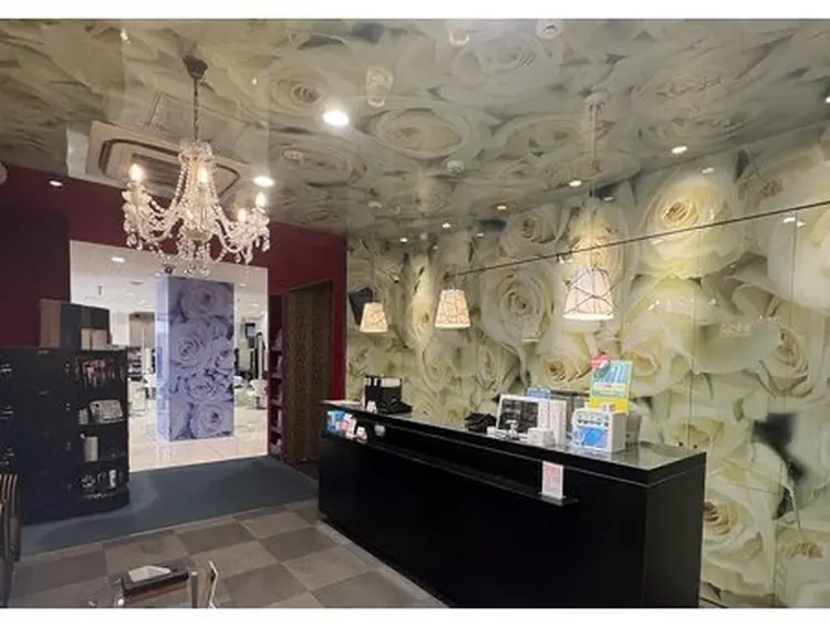 earth赤羽店の内観・外観1