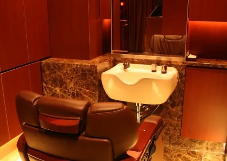 ヘアモードキクチ銀座店の内観・外観2