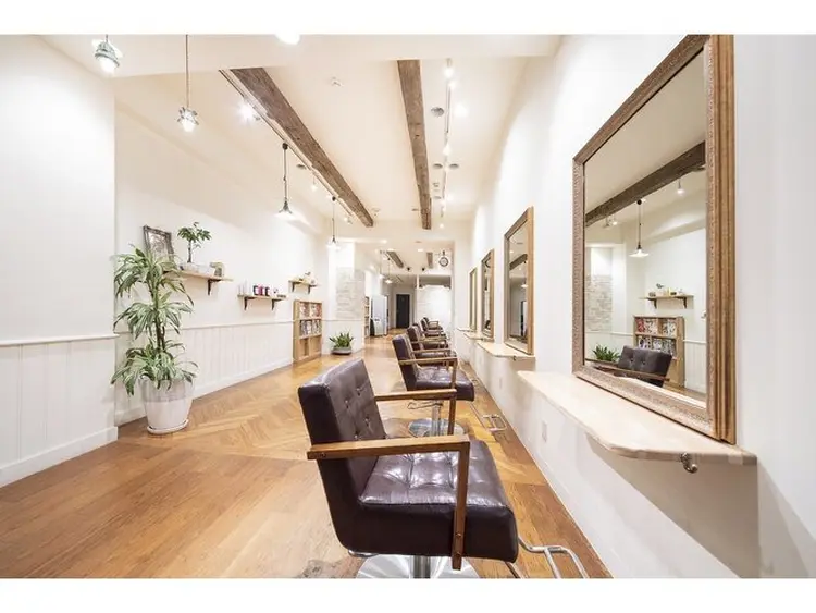 ブランコ　高松店の内観・外観1