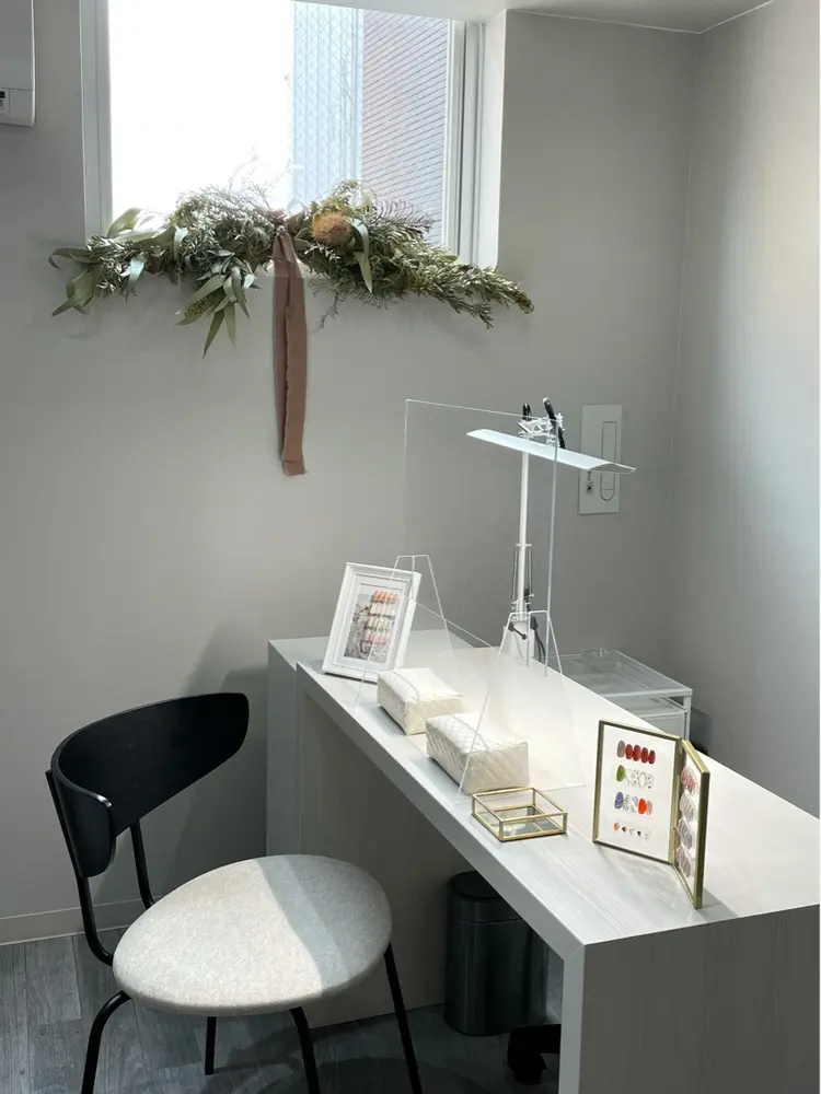 sis nailの内観・外観1