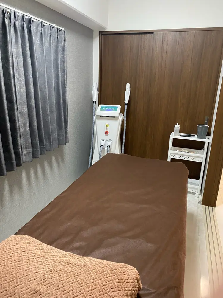 脱毛サロンWHITEの内観・外観2