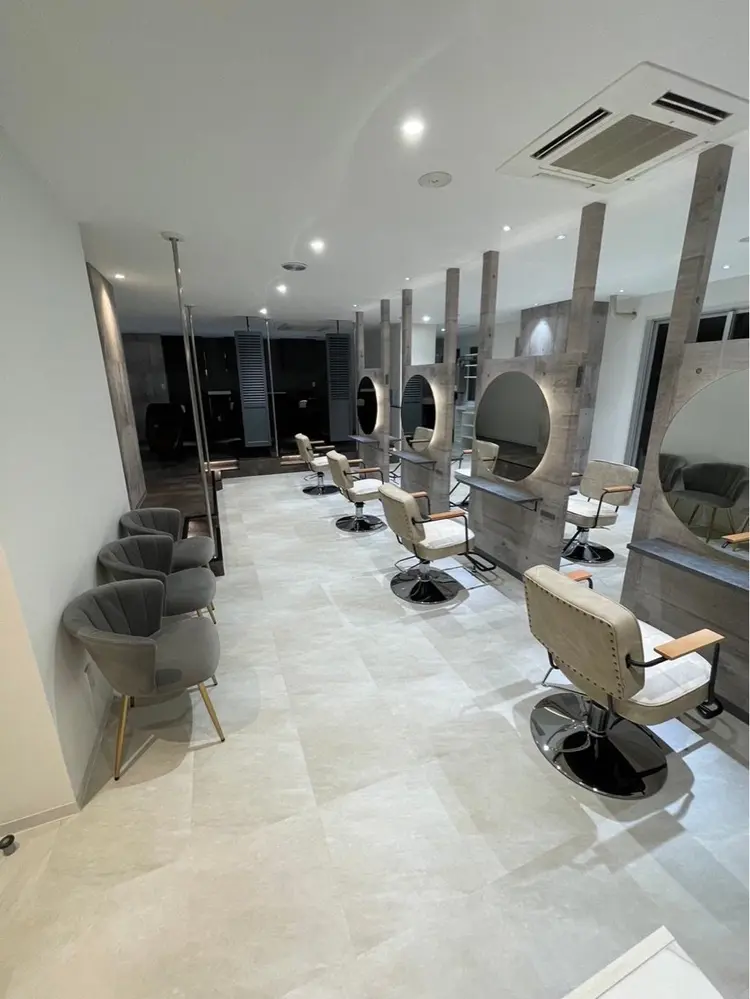 ReSTAの内観・外観2