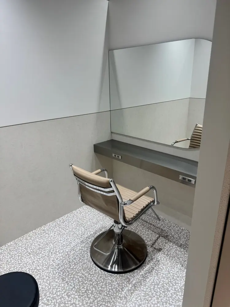 SALOWIN池袋 EAST 3Fの内観・外観1