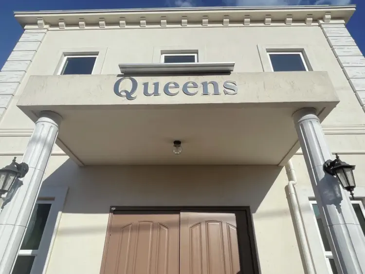 Queens gym&eyebrowの内観・外観1