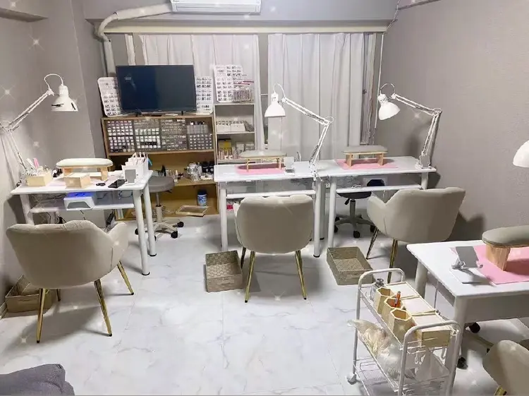 Mina nail salon 渋谷店の内観・外観1