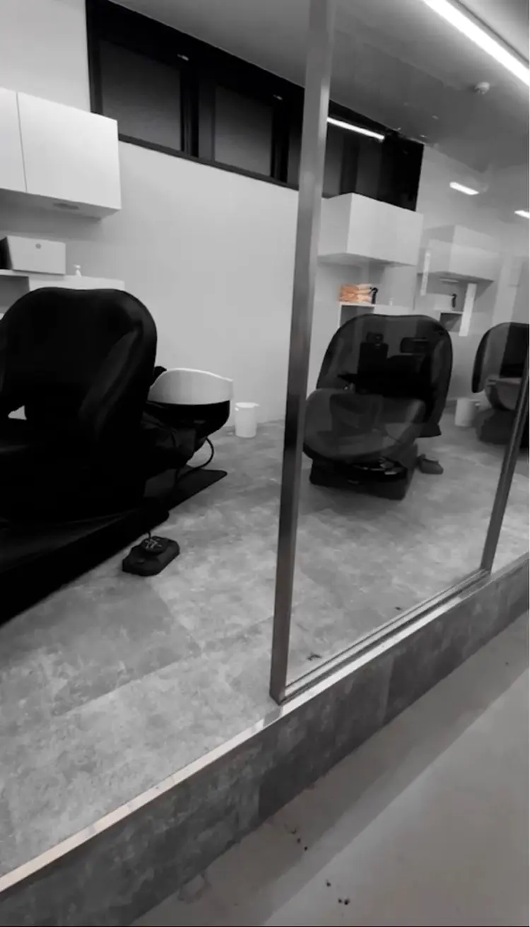 ゴールドの内観・外観3