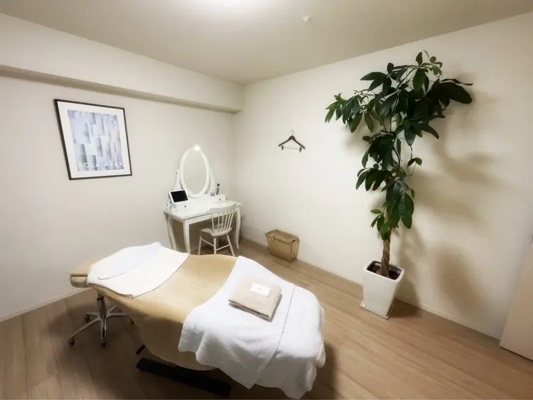 POLA名古屋栄店の内観・外観3