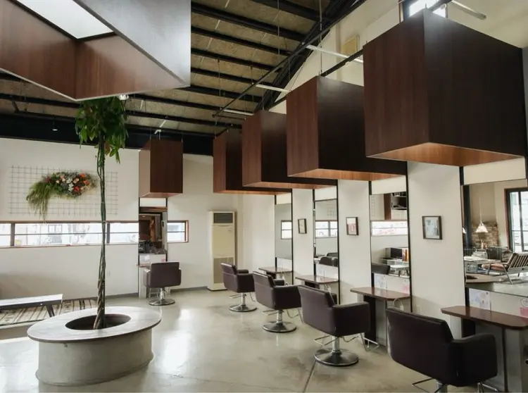 salon CLUTCH creative conceptの内観・外観3