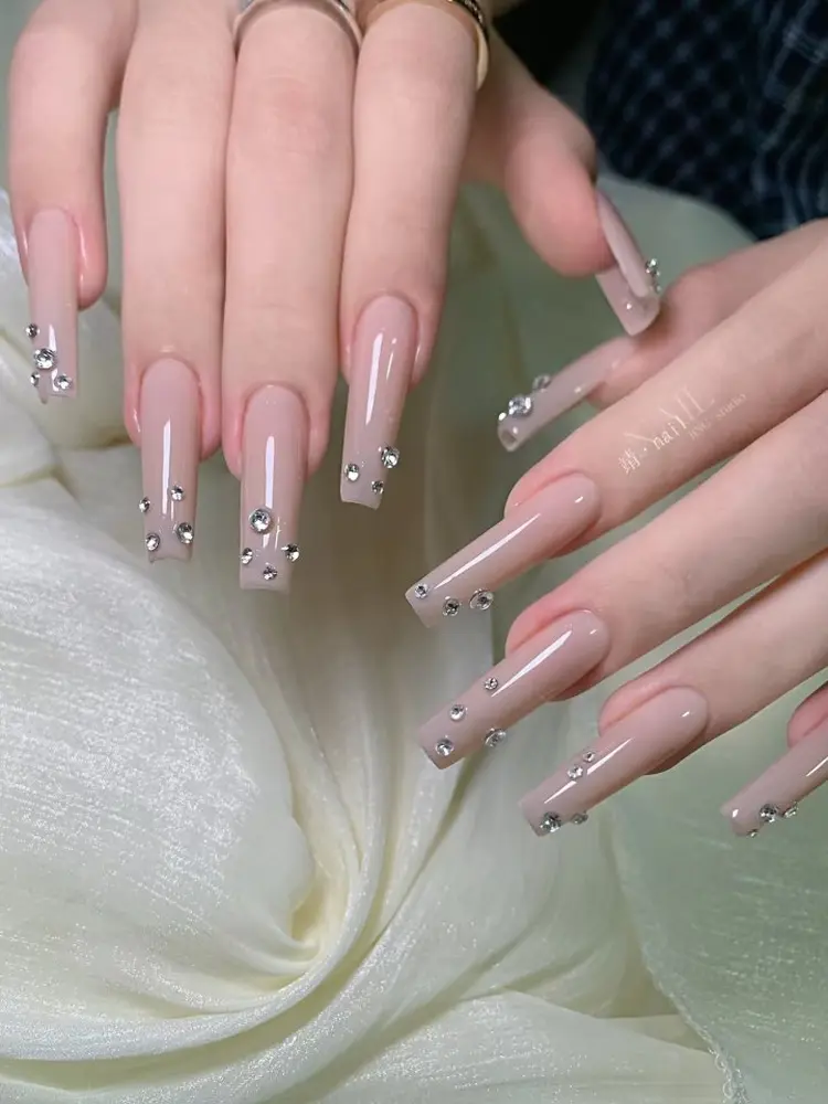 KIKI Nailの内観・外観1