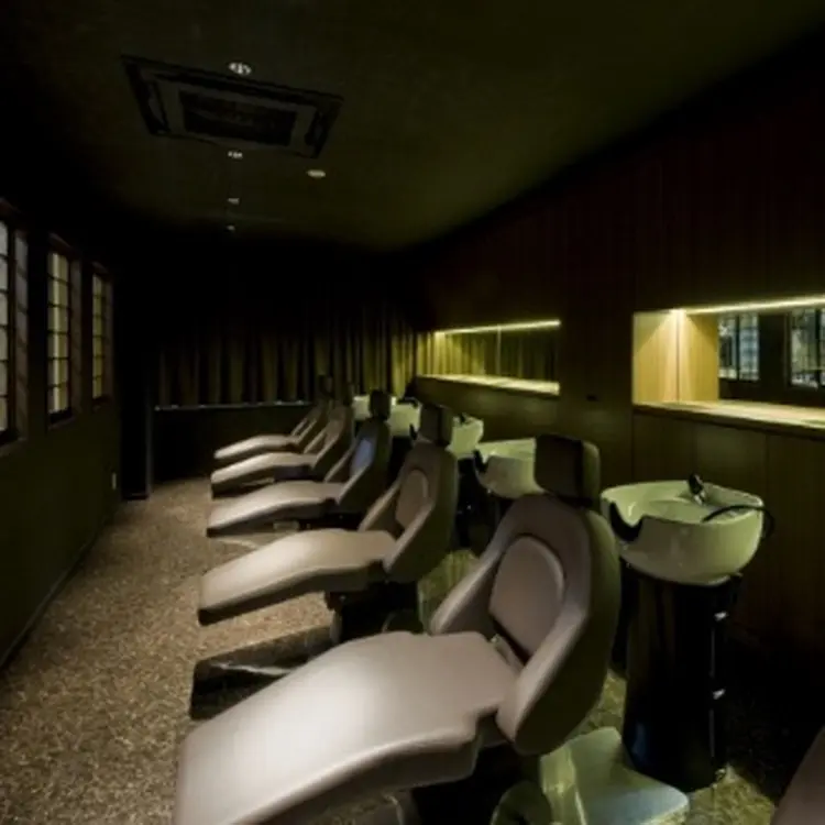 prier×kew hairの内観・外観2