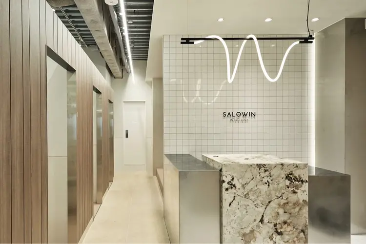 SALOWIN　原宿 ALLEY店の内観・外観2