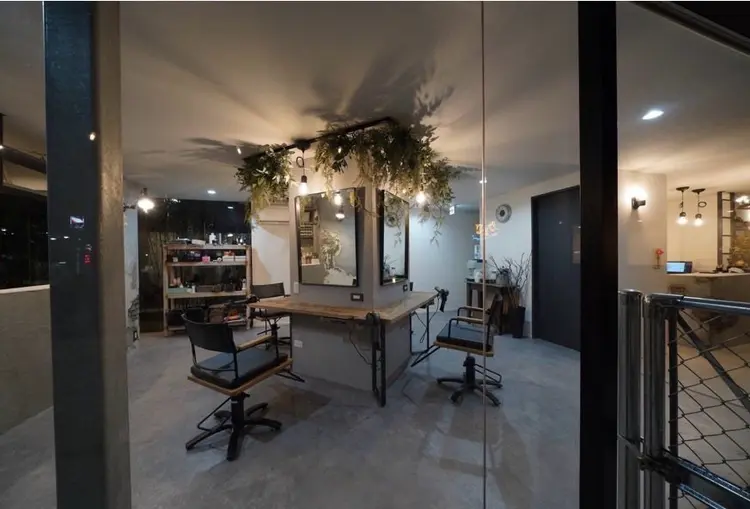 URU organic hairの内観・外観2