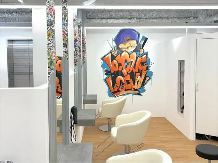 become men's hair 名 栄店の内観・外観2