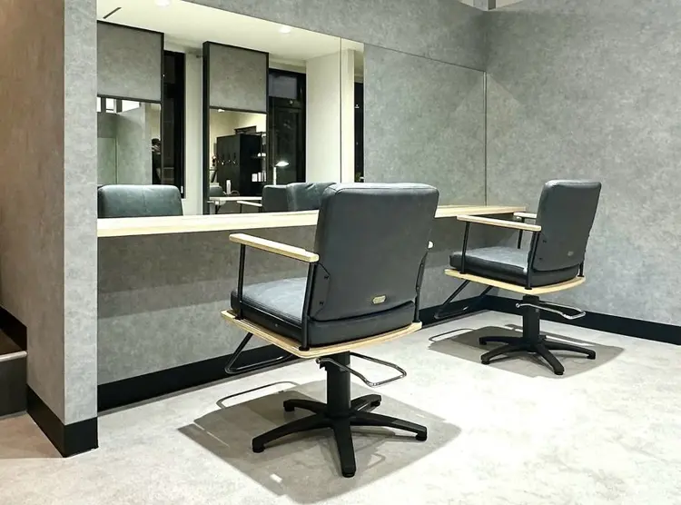 La Bonheur hair Lien 川越店の内観・外観2