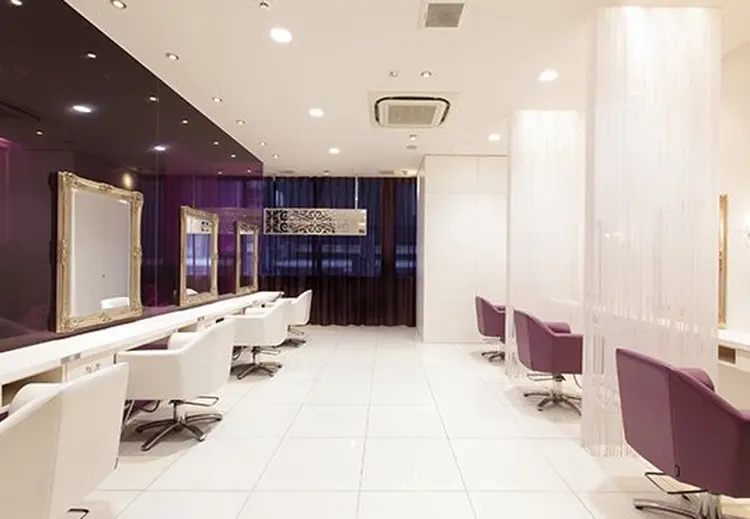 Happiness河原町店の内観・外観1