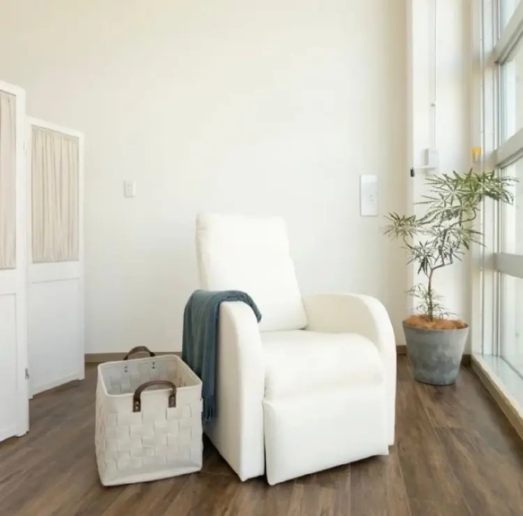 WHITE EYE 関内の内観・外観2