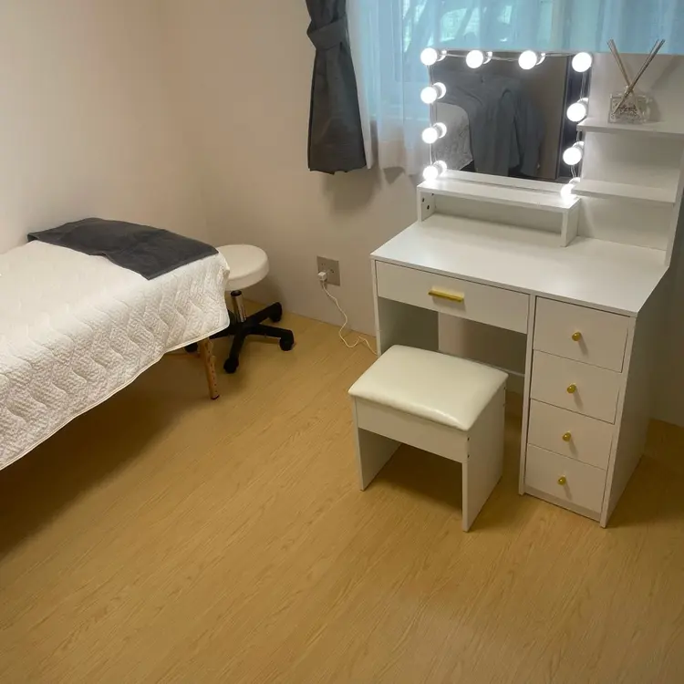 Eyelash salon Moonbowの内観・外観1