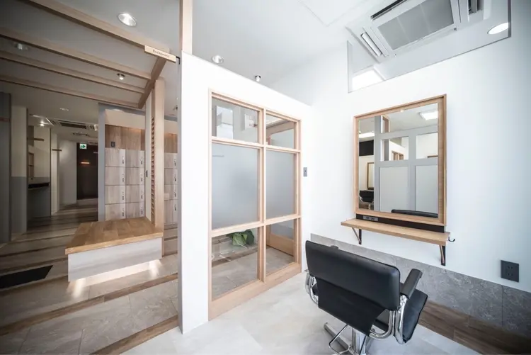 GO TODAY SHAiRE SALONの内観・外観2