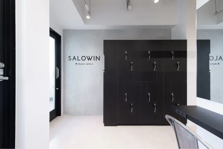 SALOWIN 横浜店の内観・外観1