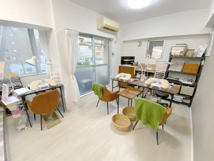 Aigo ネイルの内観・外観1