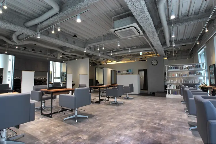 CAFの内観・外観1