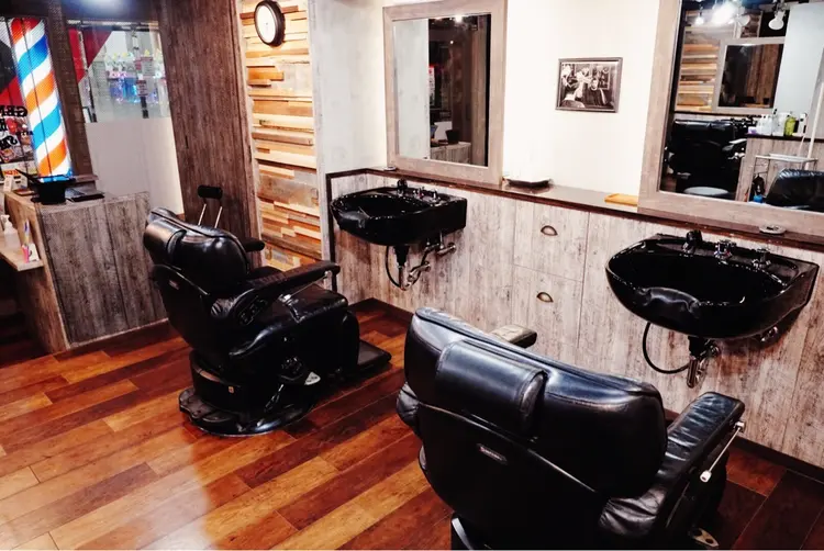 スマイルヘアー豊田店の内観・外観1