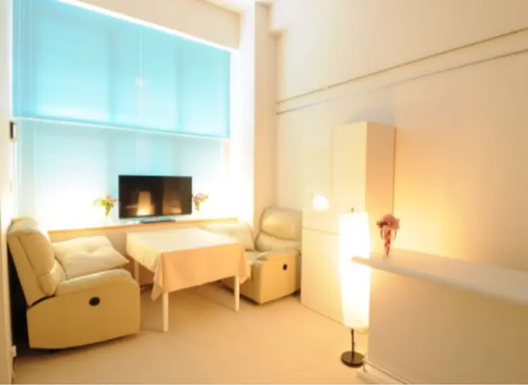 フェイシャルプロの内観・外観1