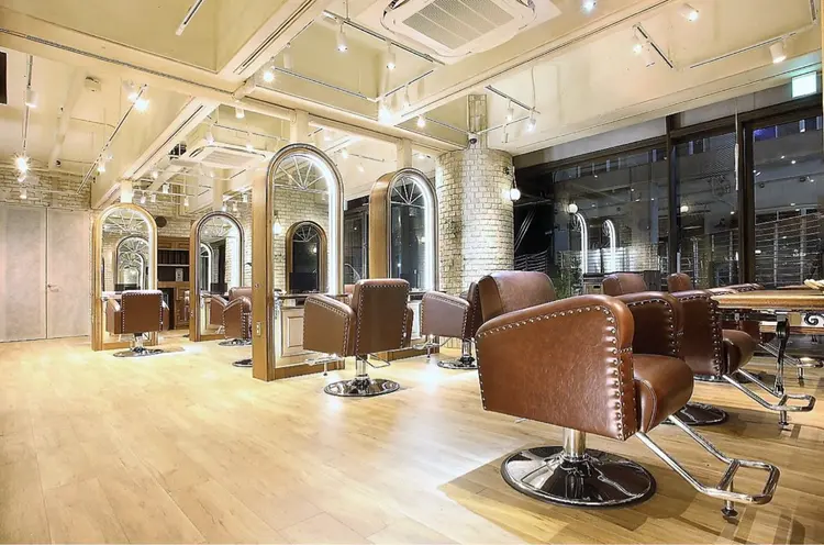 PANOLA吉祥寺店の内観・外観2