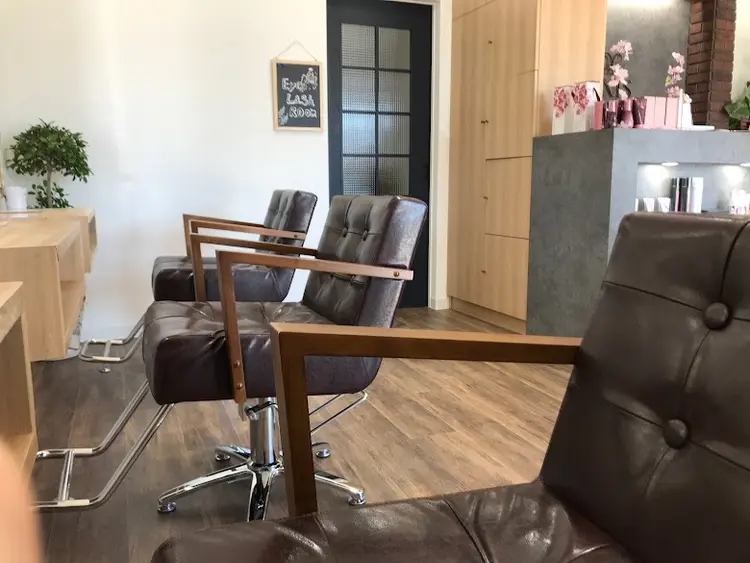 hair&make  AXISの内観・外観2