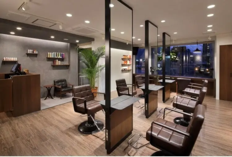 UNCHELの内観・外観2