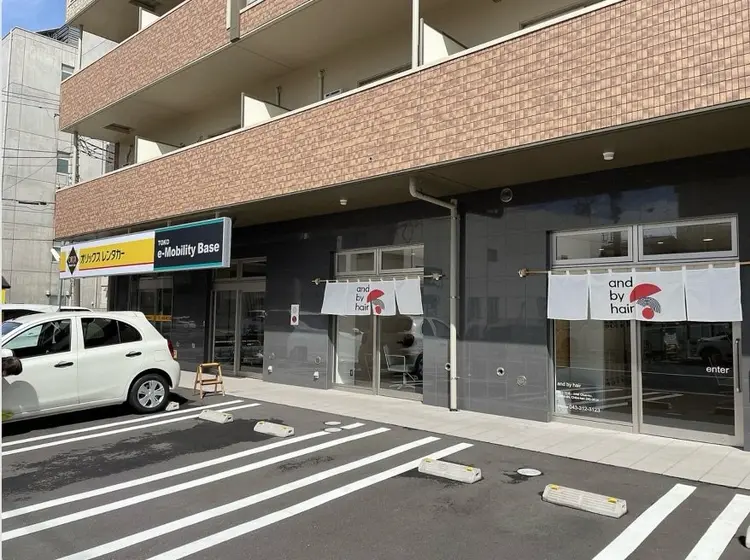 and by hair 蘇我店の内観・外観1