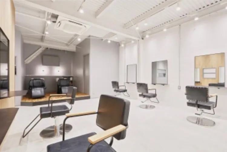 SOLASの内観・外観2