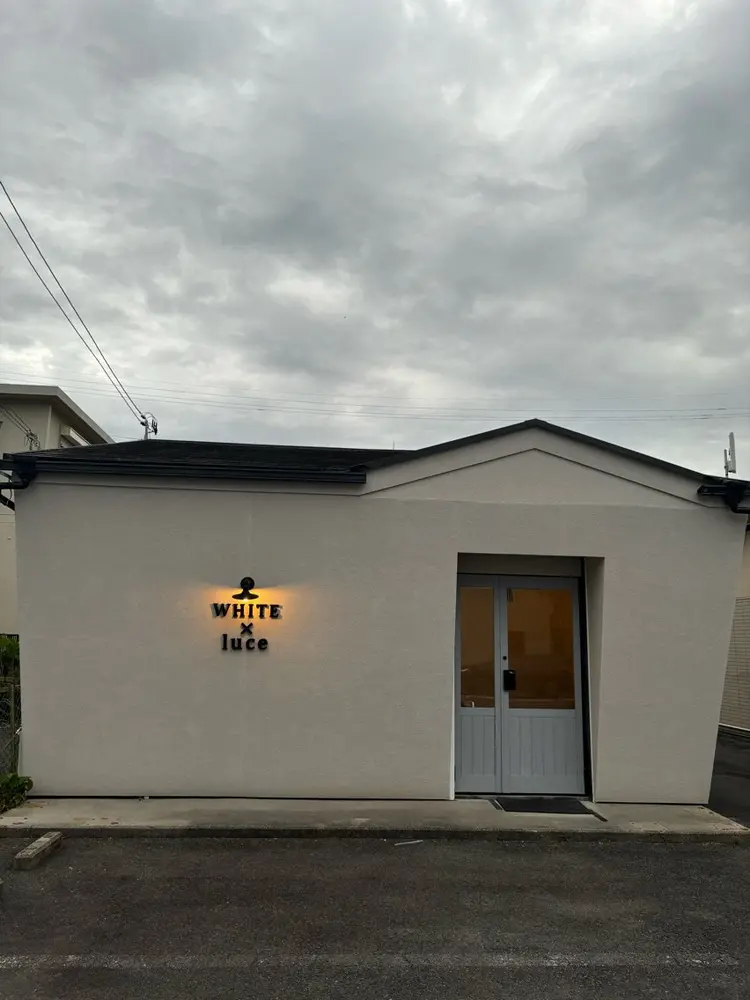 beauty salon　WHITE×luceの内観・外観1
