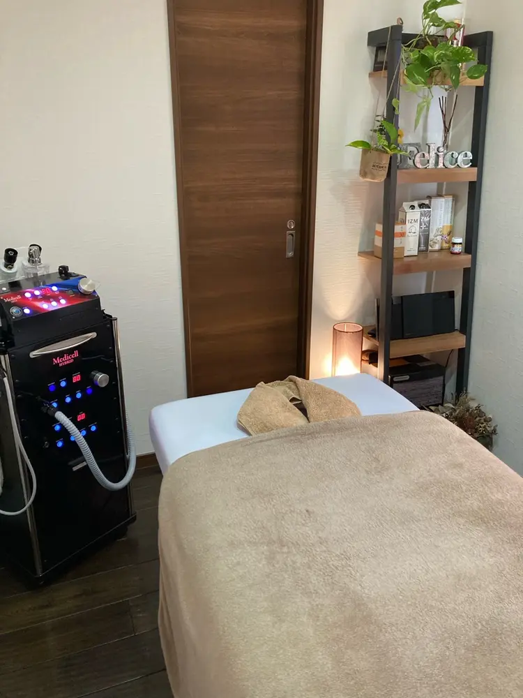 リラクゼーションサロンＦｅｌｉcｅの内観・外観2