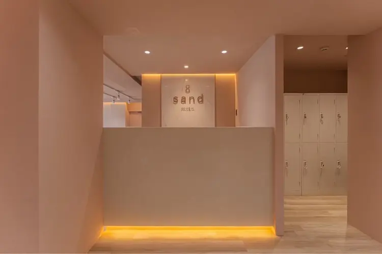 sand clear 横浜本店の内観・外観2