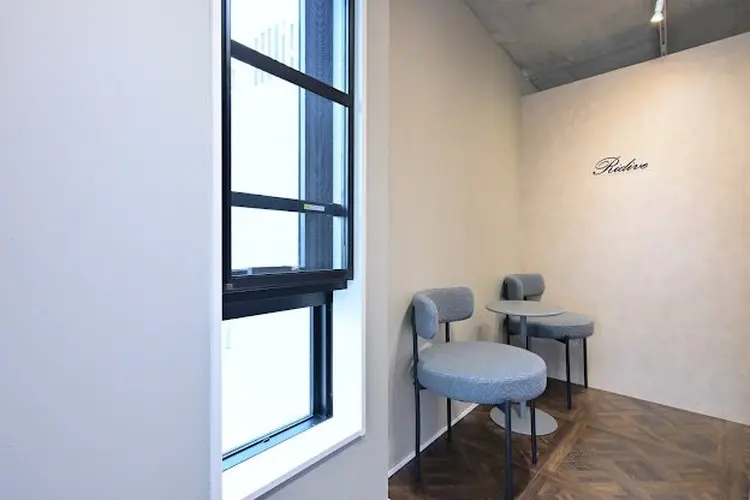 アイブロウサロンRidive二子玉川【眉毛&まつ毛パーマ専門店】の内観・外観1