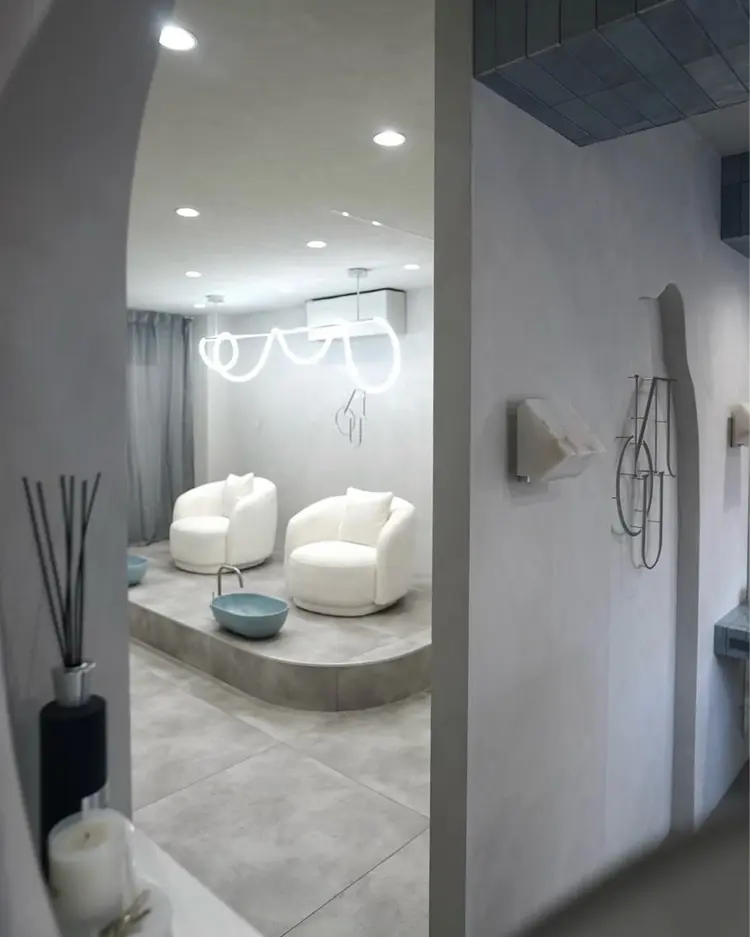 nail&eye Junoの内観・外観2