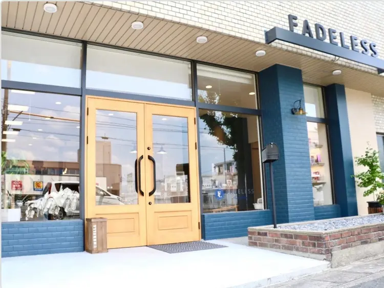 FADELESS《フェイドレス》の内観・外観1