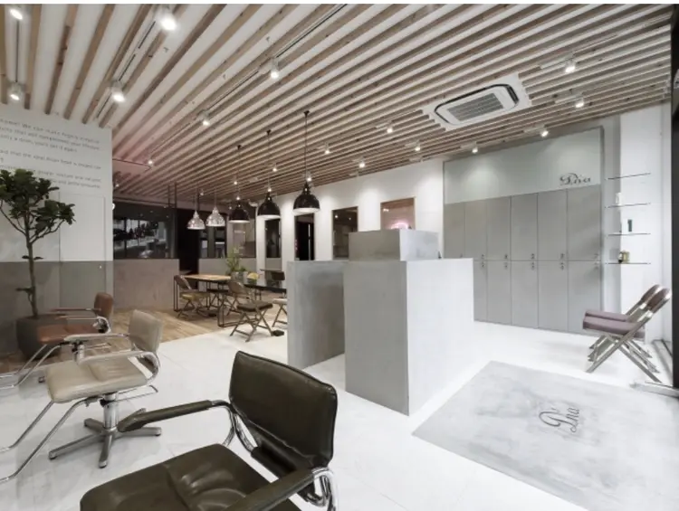 D'naの内観・外観2