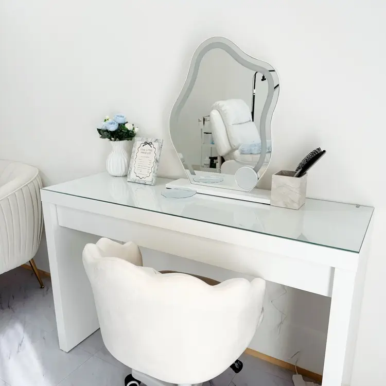 rAna LUSHの内観・外観2