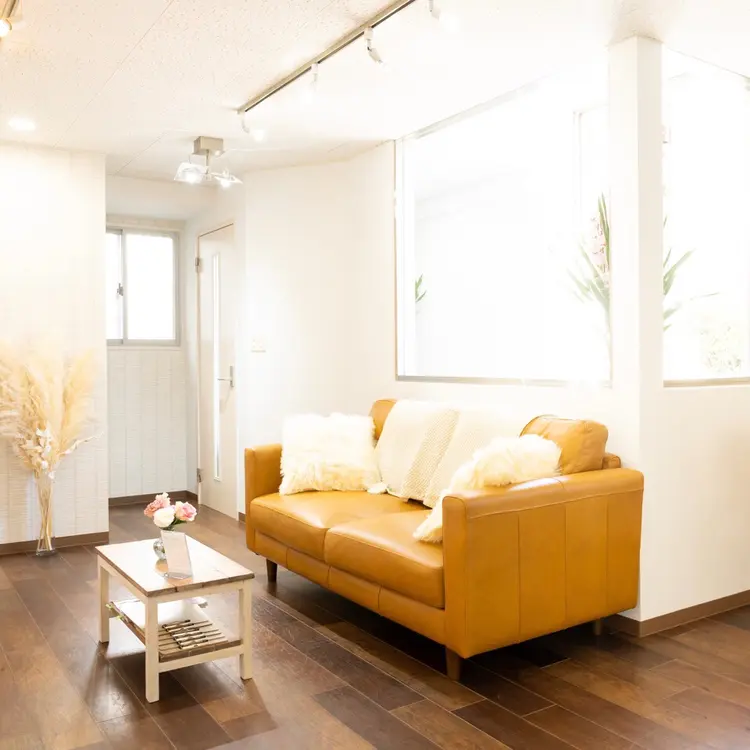 マツエク/マツパ/ネイル/脱毛 Qurun(くるん) 大阪・御幣島の内観・外観2