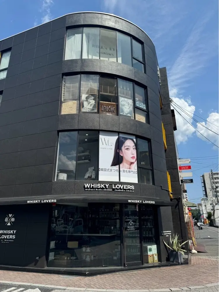韓国式まつ毛×眉毛専門店 WHITE LASHの内観・外観1
