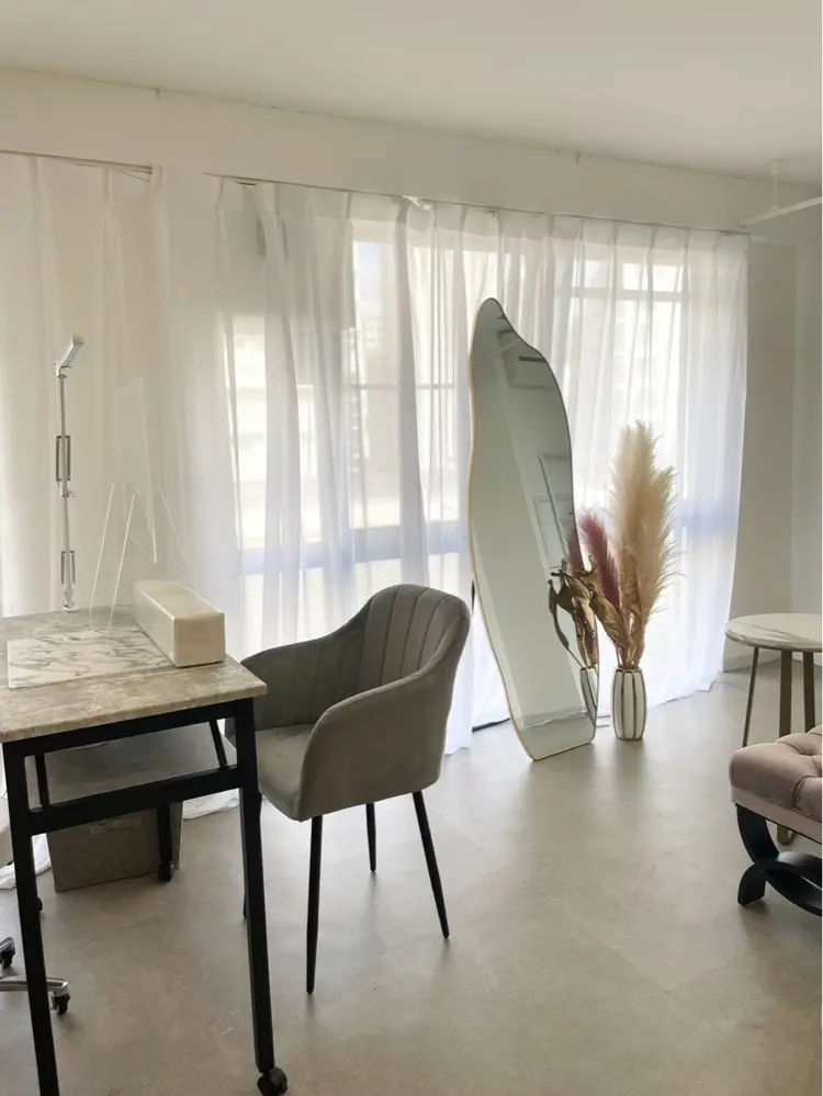 Lumos  nails&eyelashes 桜川の内観・外観1