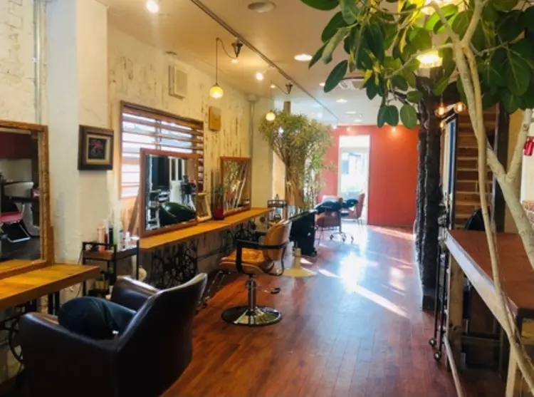 BAUMの内観・外観1