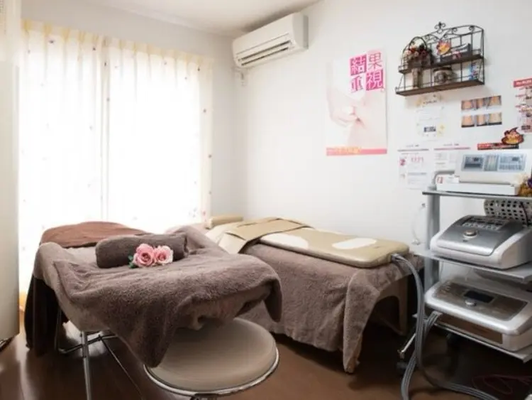 ココネローズ知立サロンの内観・外観1