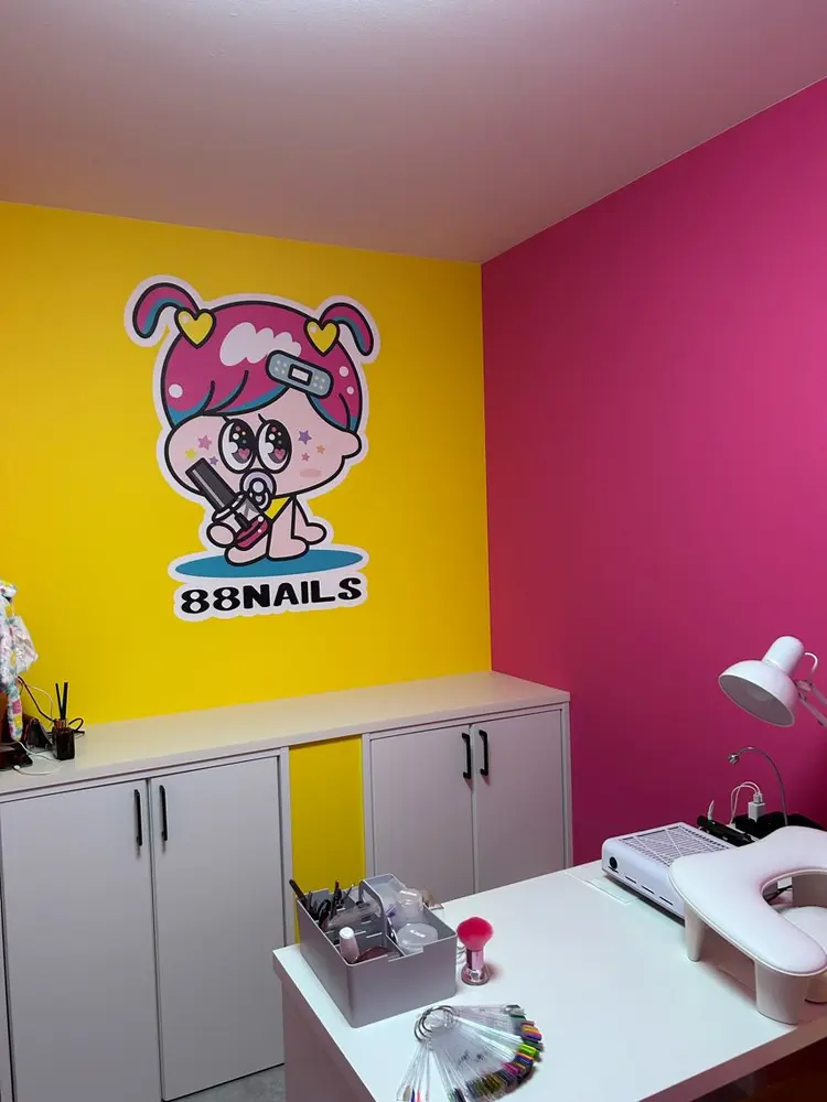 88nailsの内観・外観1